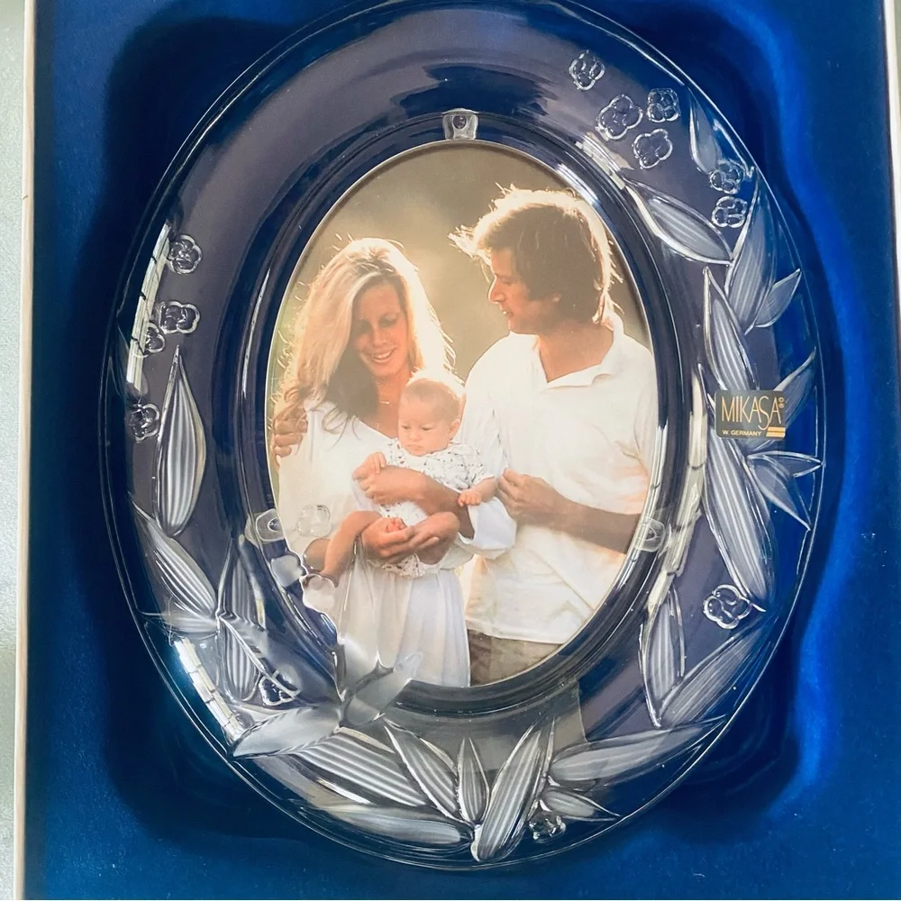 Mikasa glass wedding picture frame